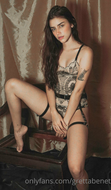 grettabenet nude actress photos