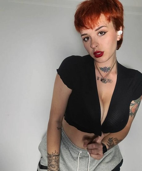 Florencia Gonzalez model top img