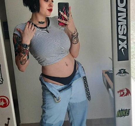 Florencia Gonzalez naked model image