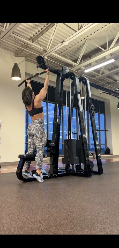 Tay Bae hot model gallery