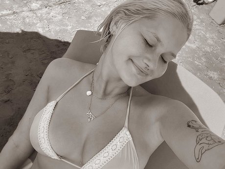 Nikaromm adult star archive