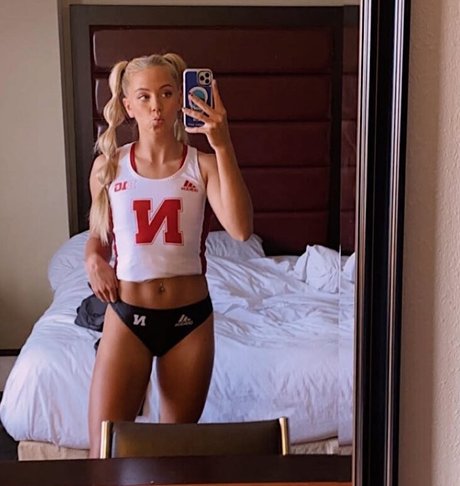 Jess Gardner sexy star images