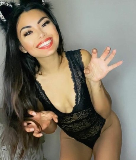 Rinka Moon model xxx pic