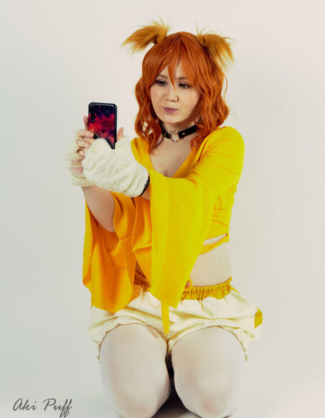 aki puff art actress picture