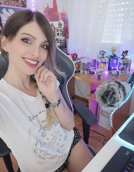 Iamcristinini exclusive actress galleries