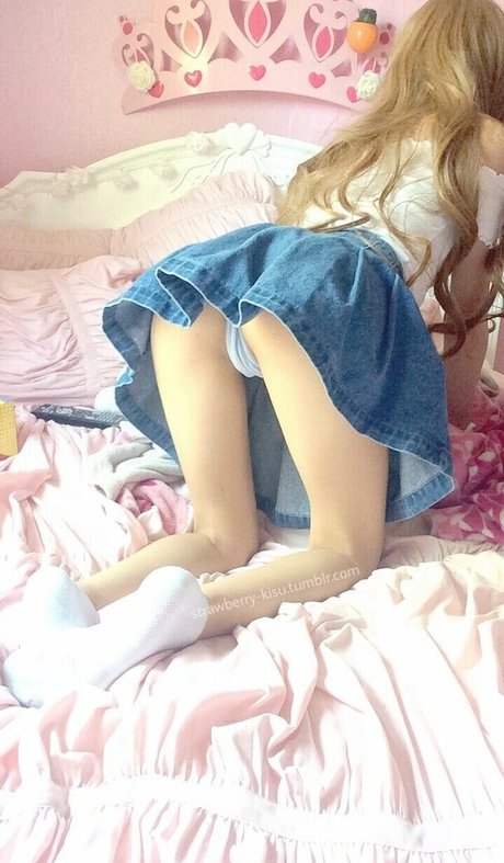 Strawberry kisu free star img