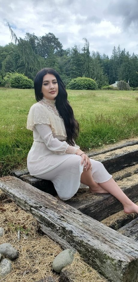 Fournierrr model pornographic photo