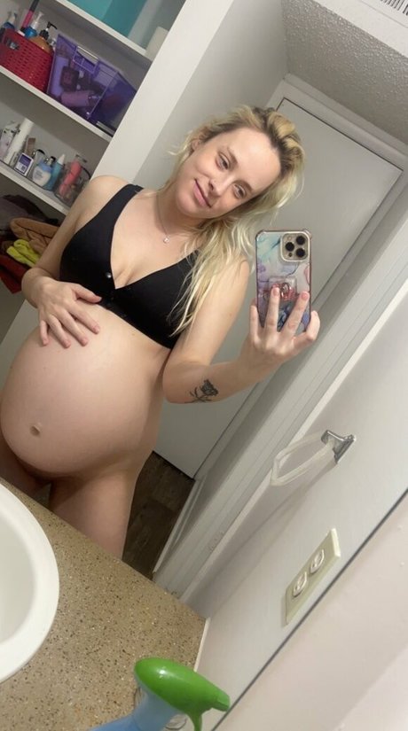 baddestblondebarbie adult actress gallery