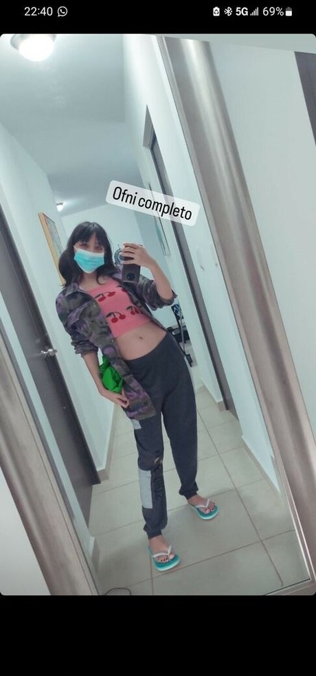 s meriweather model naked image