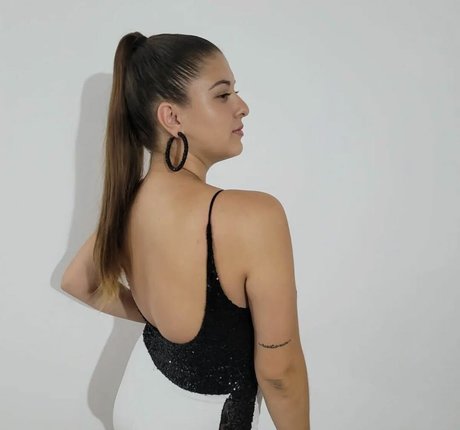 Agustina Doffo model nude pictures