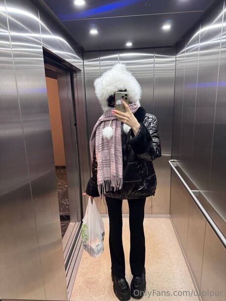 urplpur pornographic star picture