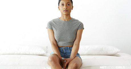 Alyssa Maxwell xxx model pics