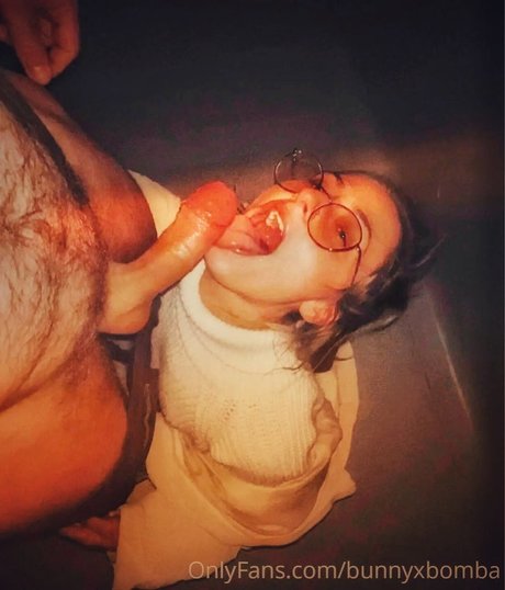 Rosie Axonn model art images