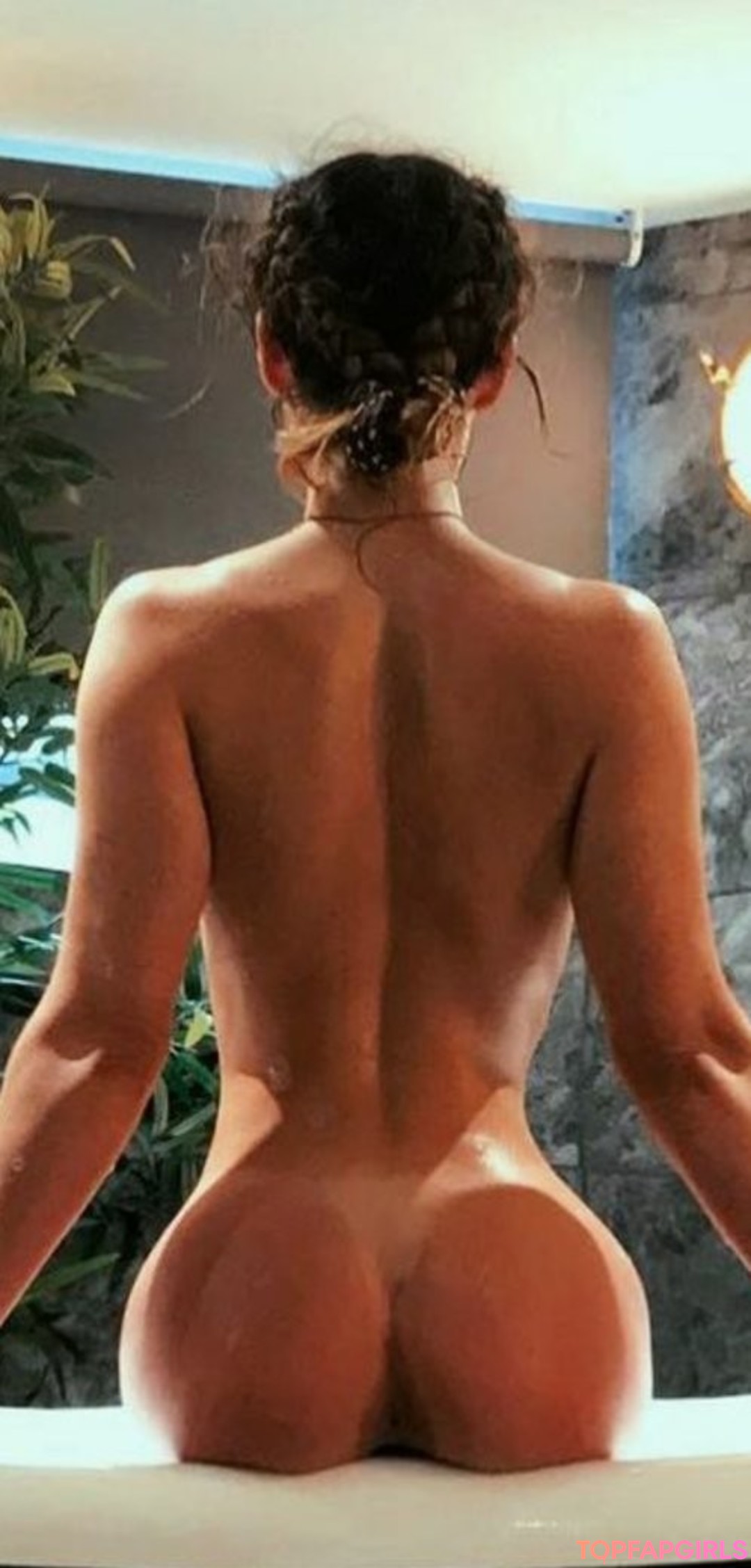 Rosie Axonn star art photos