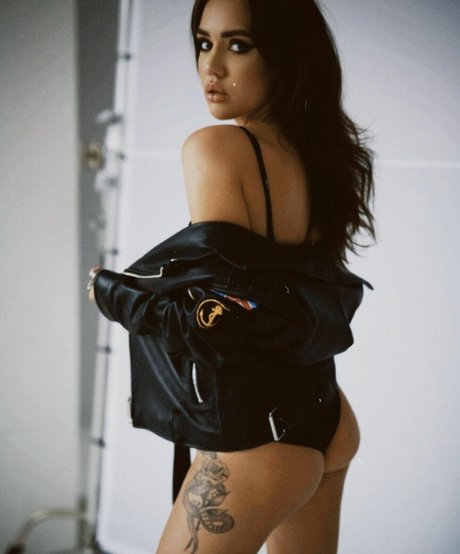 Madeleyn Kurg xxx pornstar image