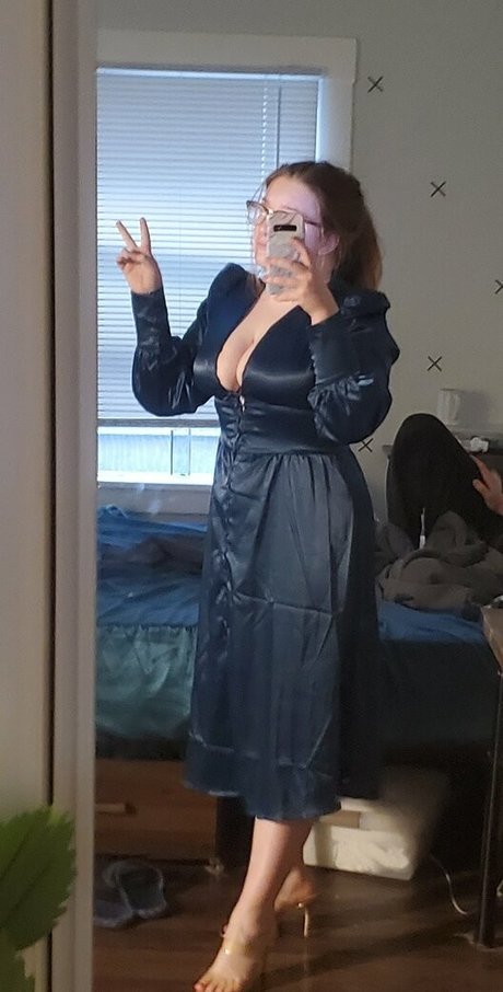 Step nie high quality model images