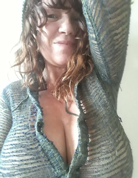 Julie K Smith model free archive