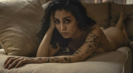 _naissance model sexy pictures