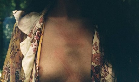 _naissance nudes actress images