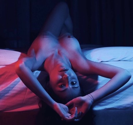 _naissance pornstar naked photo