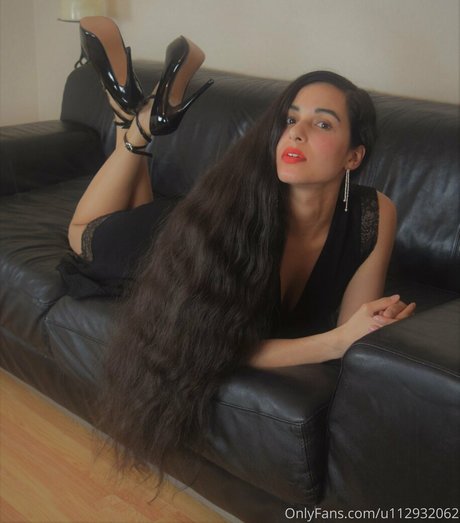 Mirabella Estella exclusive star img