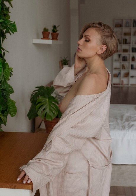 Anna Bykanova model free pictures