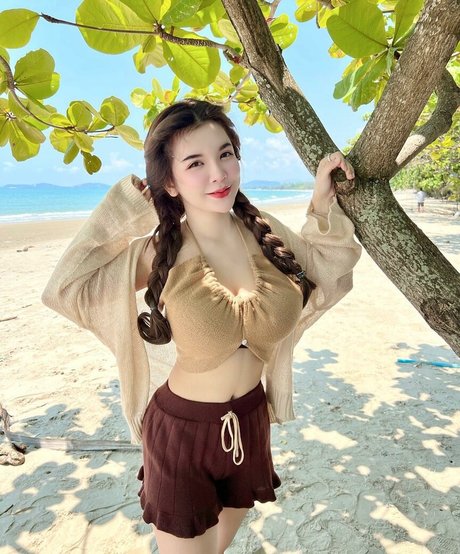 actress onlyfans nice picture