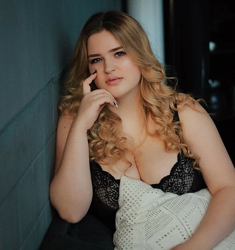 Julia Chegodar adult star picture