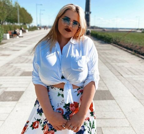 Julia Chegodar model porn archive