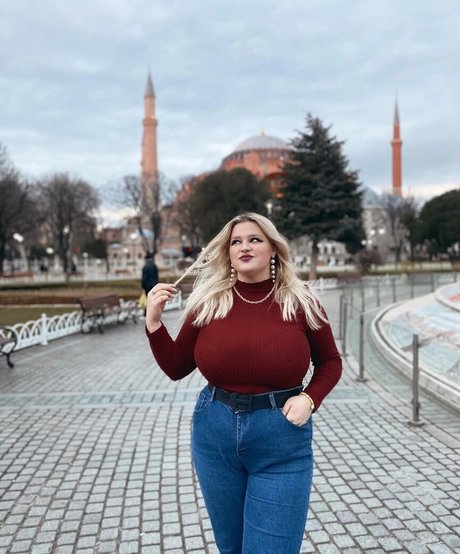 Julia Chegodar model erotic photos