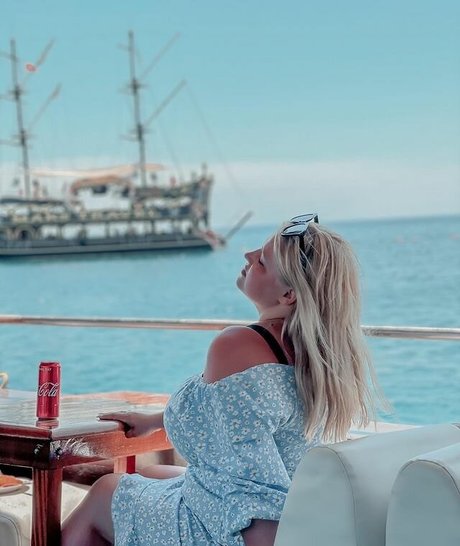 Julia Chegodar star porn photo