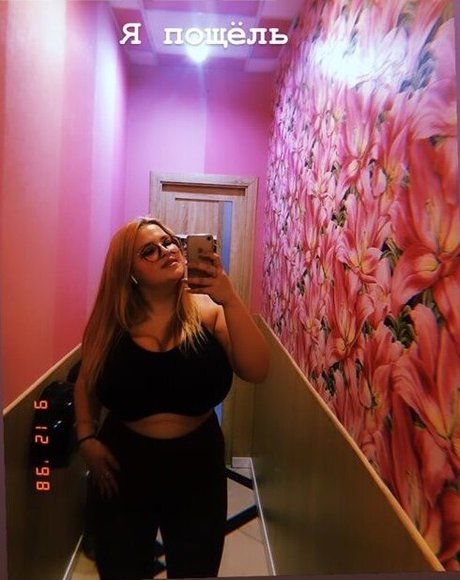 Julia Chegodar sexy model pic