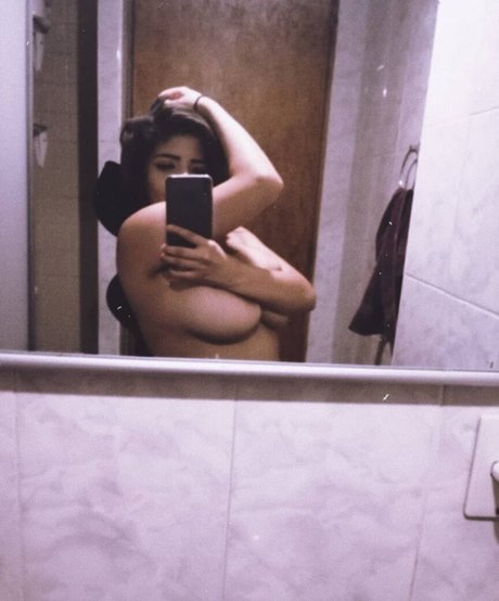 Kimberly Hdeez star nude pictures