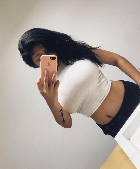 Kimberly Hdeez porn actress pics