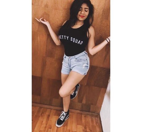 Kimberly Hdeez model hot photo