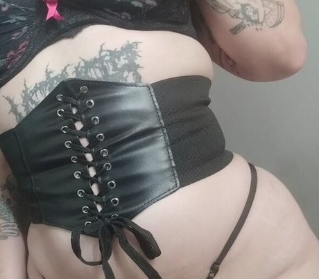 Beatriz Medeiros star exclusive gallery