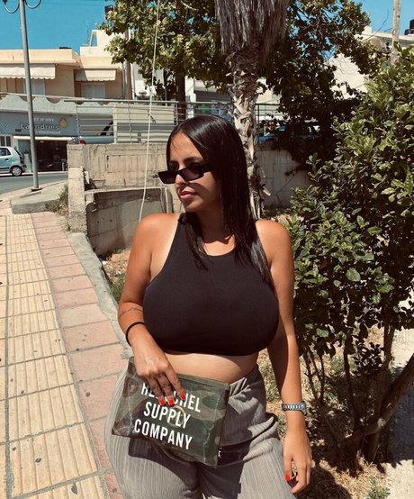 Chrysanthie top star galleries