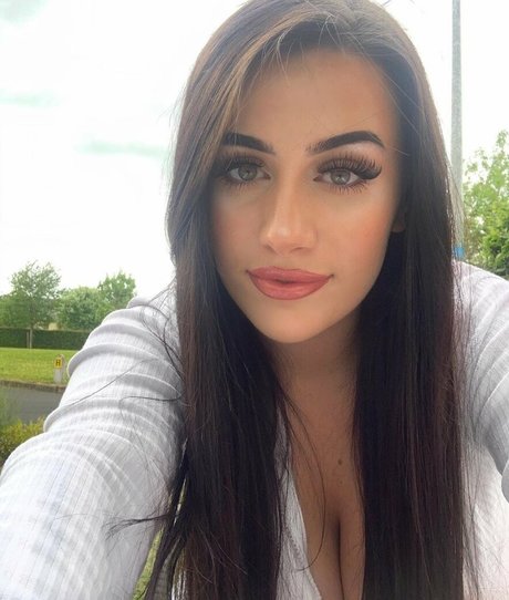 Ciara Lennon porn star pictures