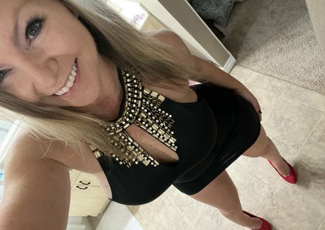 Brianna Brooks model hd image