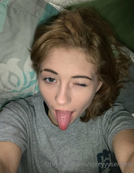 Tayraycontent69 model high quality photos