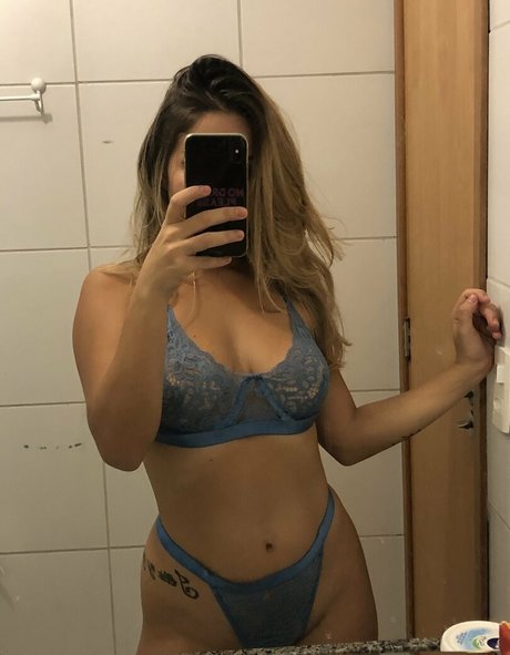 Thais Ferrari perfect pornstar pic