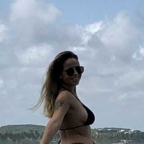 Thais Ferrari star naked pictures