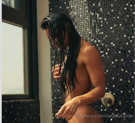 Daniela Fainus model adult images