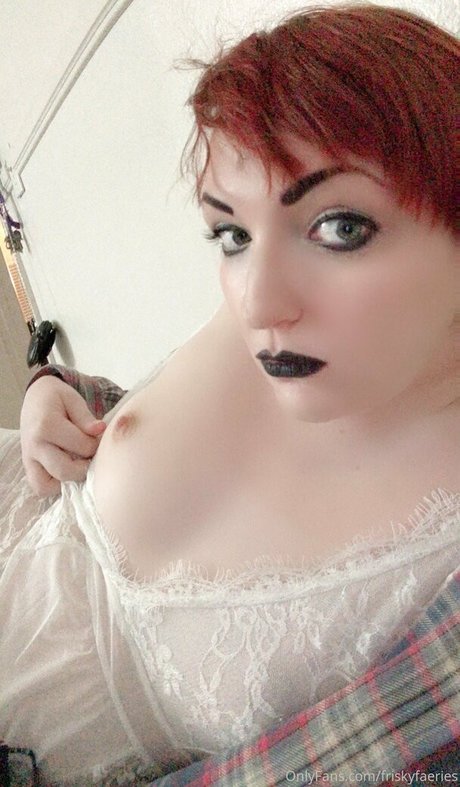 Willow Wraithright star art pictures