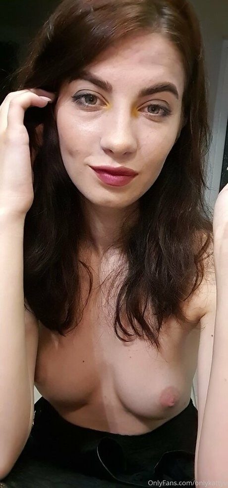 onlykattyv high quality pornstar photos