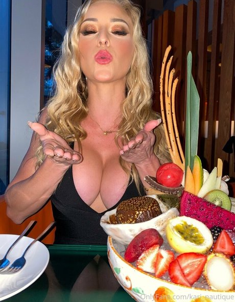 Kari Nautique high quality star pictures