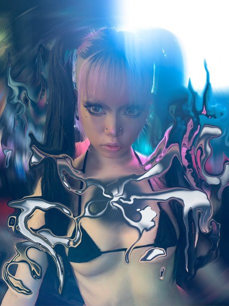 hirarilily hot model picture