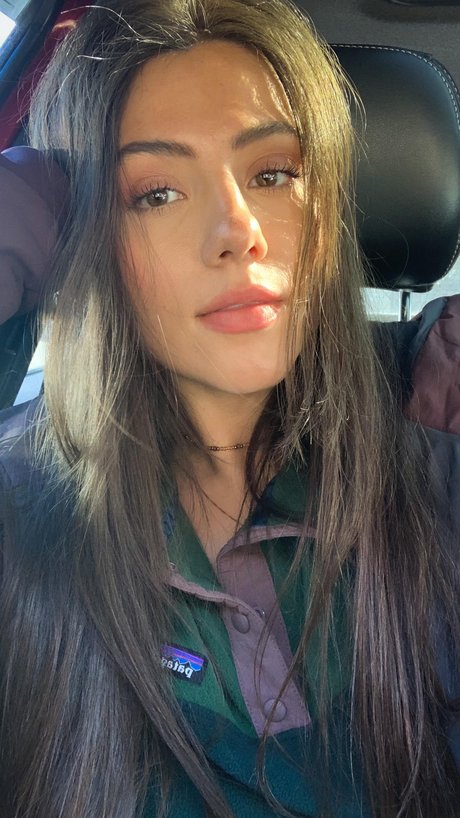 Adriana Mae free star gallery