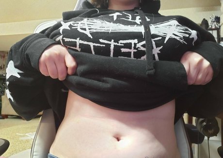 Xiphos pretty pornstar pic