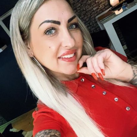 Tina2212 pornstar naked gallery